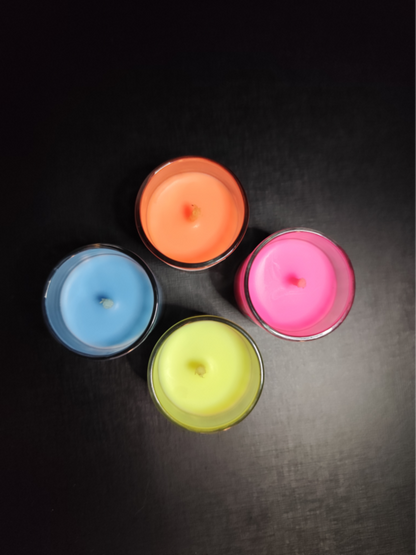 Vela Wax Play - Kit Baunilhinha Neon | 4 un + Luz Negra 220v - Baixa Temperatura - Masmorra Velas
